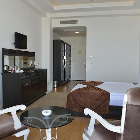 ילובה White Palace Hotel מראה חיצוני תמונה