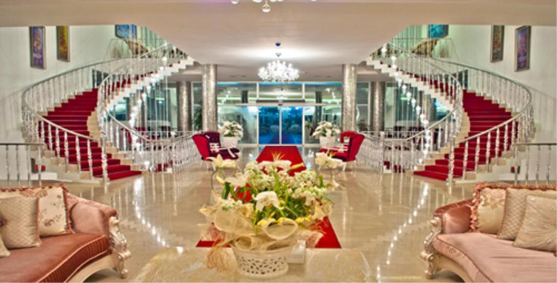 ילובה White Palace Hotel מראה חיצוני תמונה