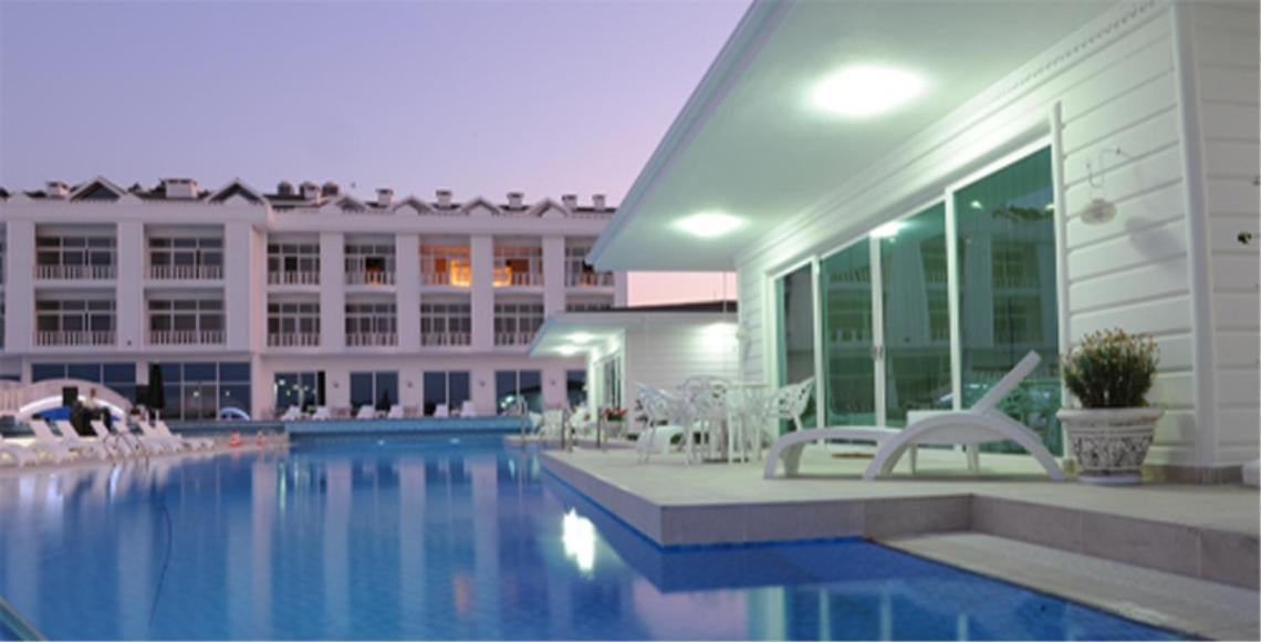 ילובה White Palace Hotel מראה חיצוני תמונה