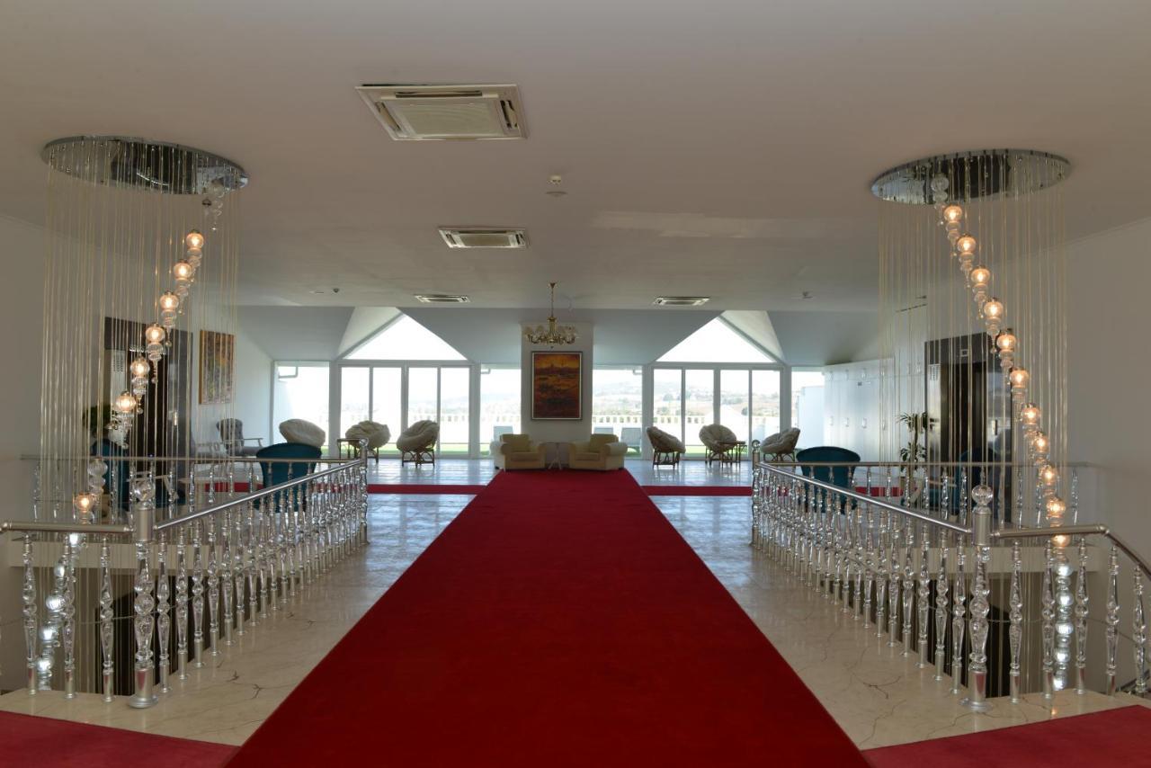 ילובה White Palace Hotel מראה חיצוני תמונה
