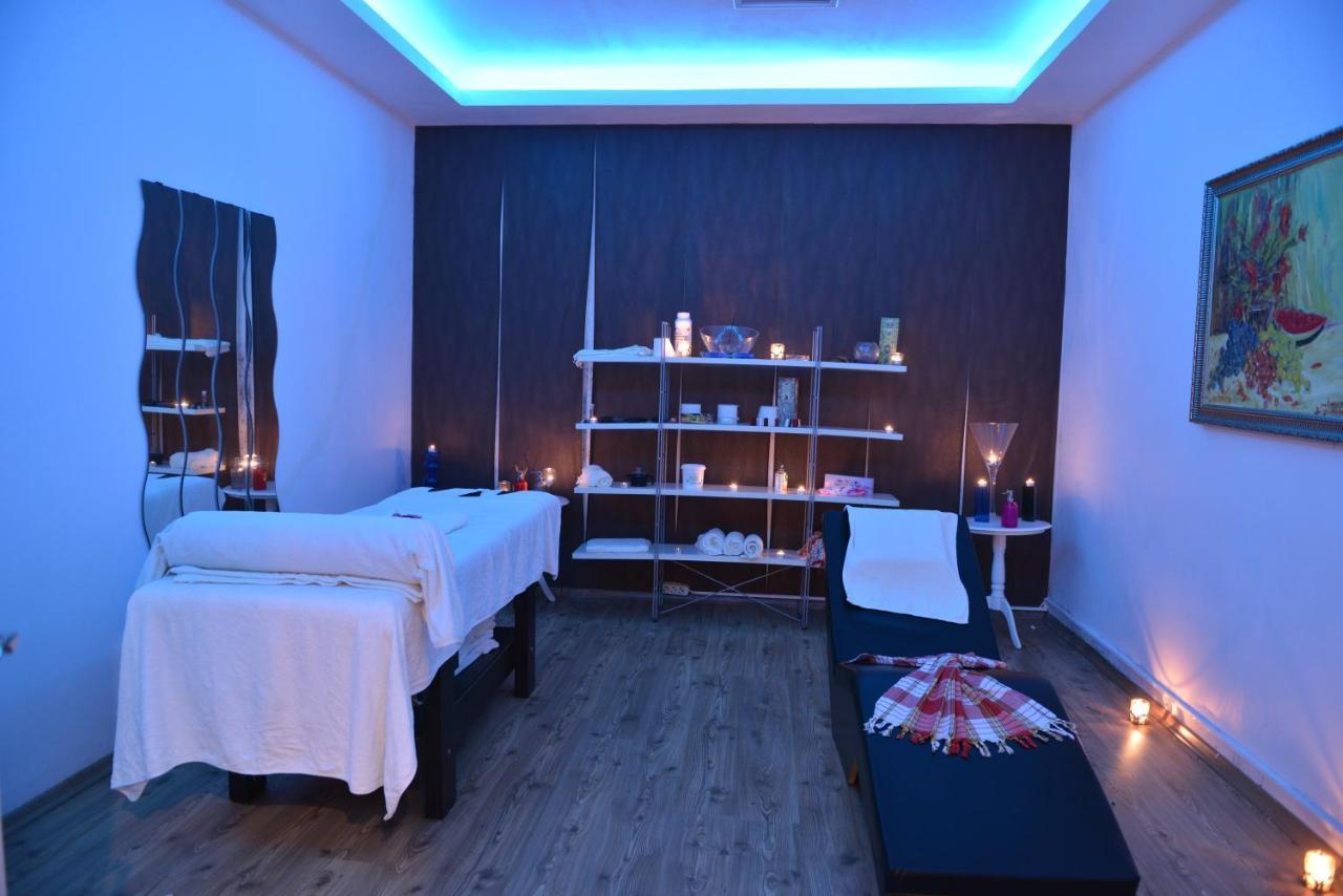 ילובה White Palace Hotel מראה חיצוני תמונה