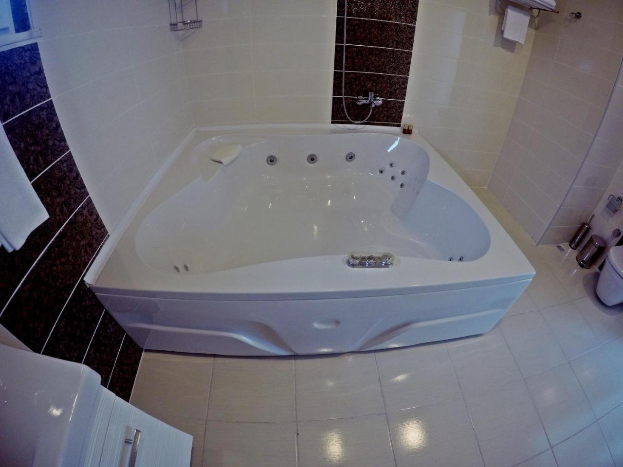 ילובה White Palace Hotel מראה חיצוני תמונה