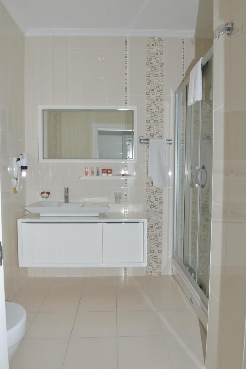 ילובה White Palace Hotel מראה חיצוני תמונה
