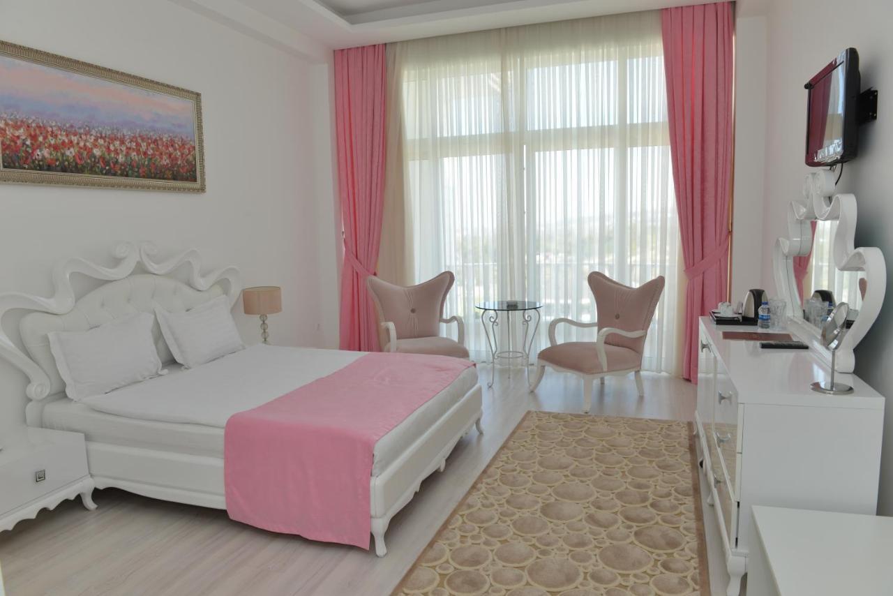 ילובה White Palace Hotel מראה חיצוני תמונה