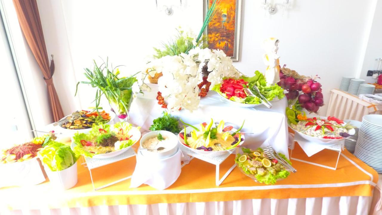 ילובה White Palace Hotel מראה חיצוני תמונה